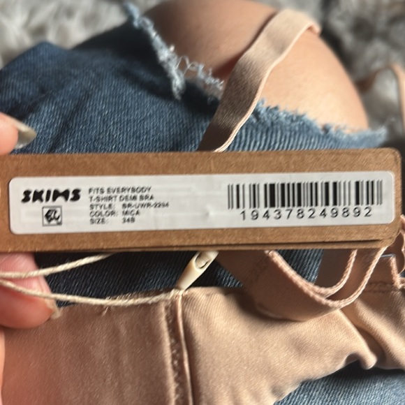 Skims FITS EVERYBODY
T-SHIRT BRA Mica NWT - Picture 11 of 11